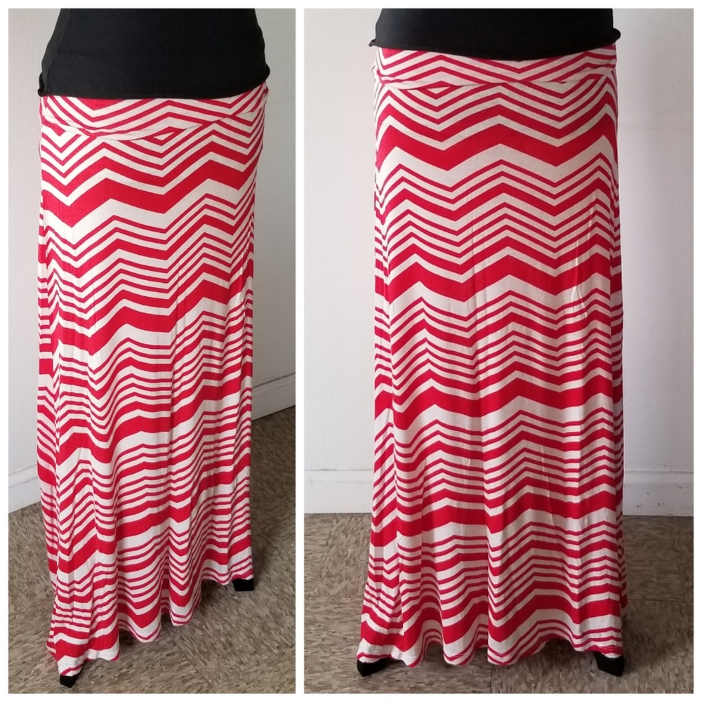 Red Chevron Print Maxi Skirt